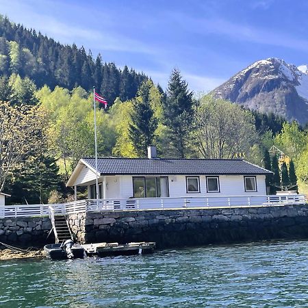 Der Fjordtraum In Balestrand Direkt Am Wasser Bagian luar foto