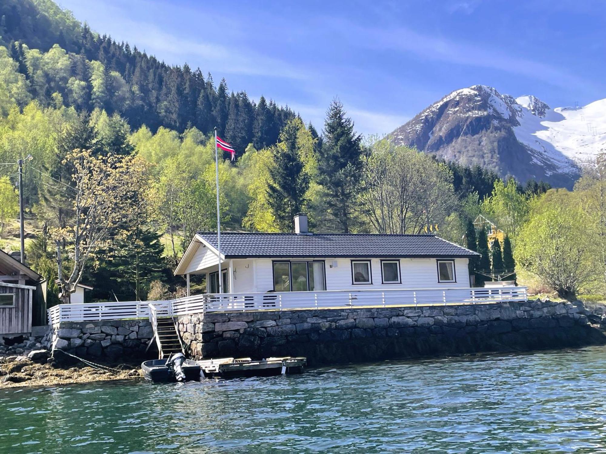 Der Fjordtraum In Balestrand Direkt Am Wasser Bagian luar foto