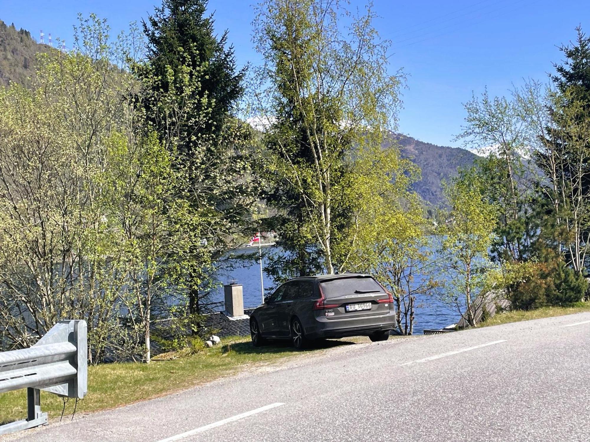Der Fjordtraum In Balestrand Direkt Am Wasser Bagian luar foto