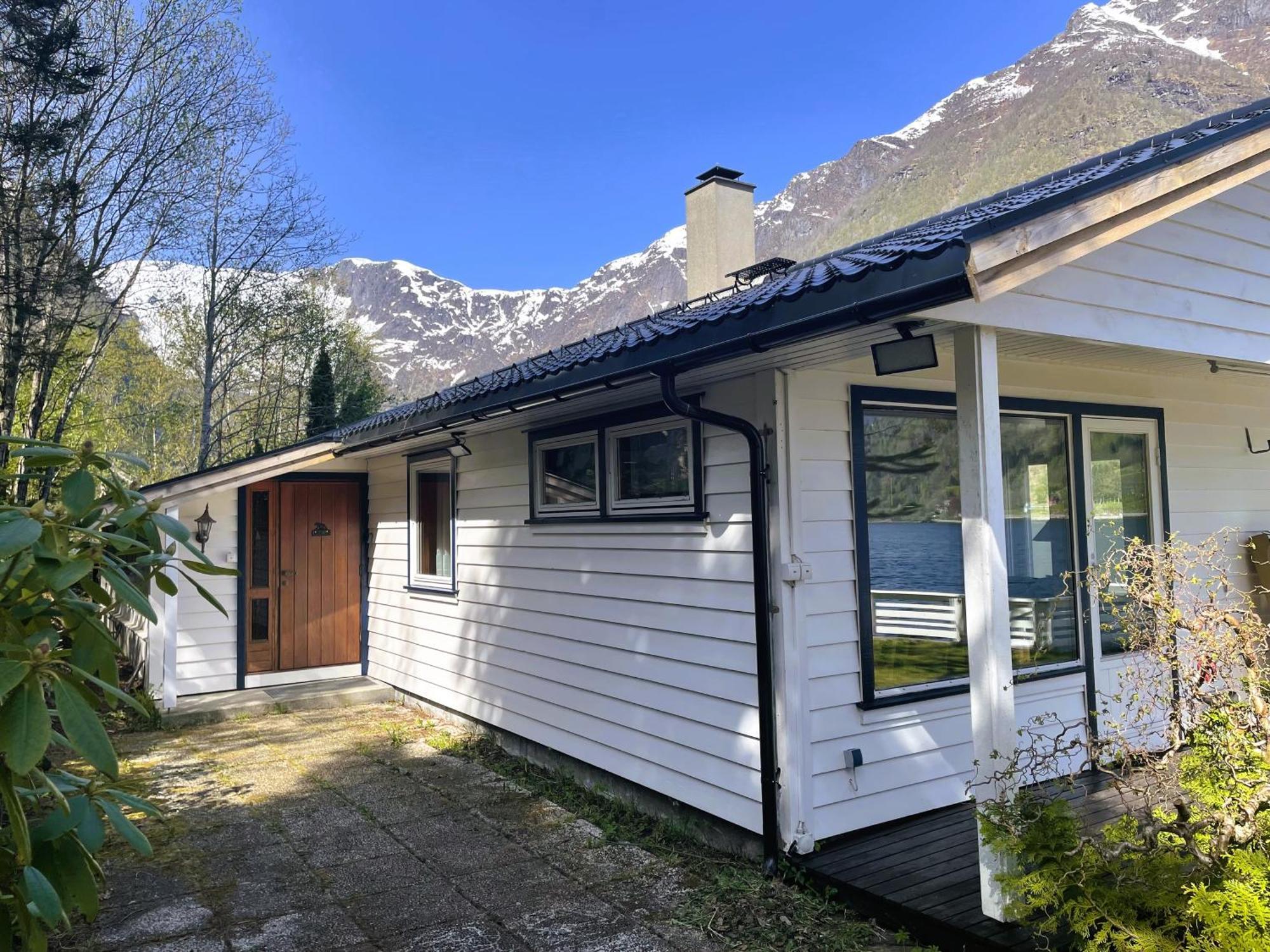 Der Fjordtraum In Balestrand Direkt Am Wasser Bagian luar foto